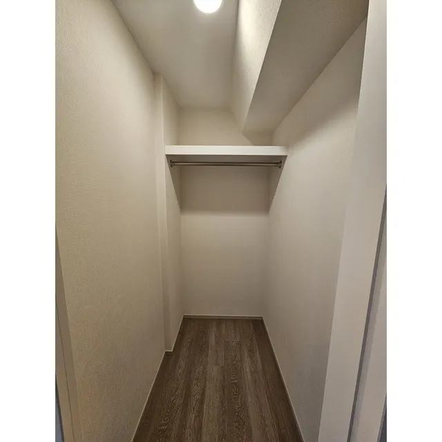 Orchid Residence Shibuya Tomigaya - Interior - ["Wood", "Rectangle", "Fixture"]