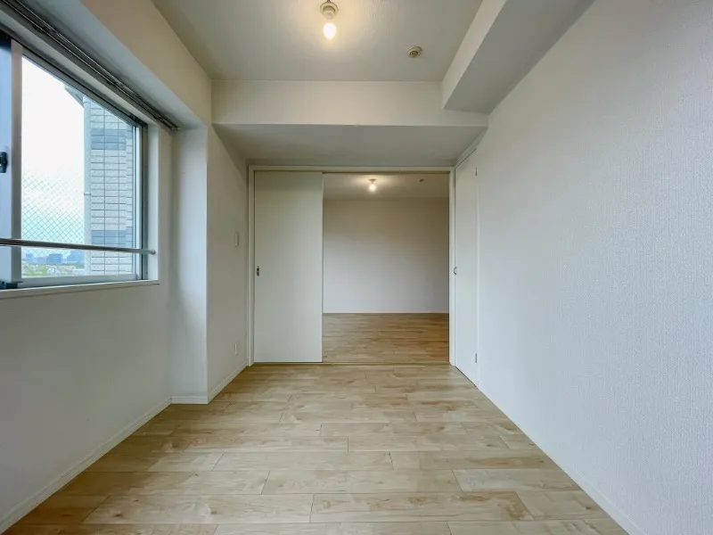 Castalia Hatsudai - Interior - ["Flooring", "Floor", "Ceiling"]