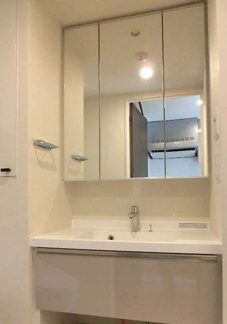 Park Axis Ichigaya Kagacho - Interior - ["Bathroom", "Room", "Property"]