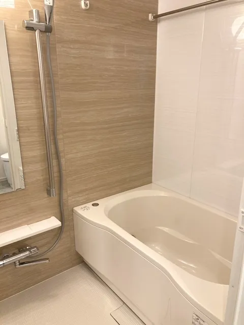 LATTEST Shirokanedai - Interior - ["Brown", "Bathtub", "Plumbing fixture"]