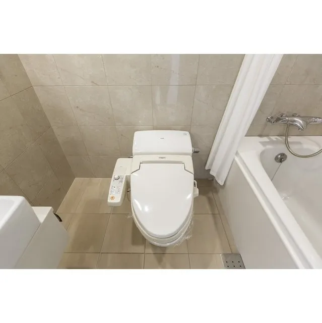Frontier Residence The Tower Shinagawa - Interior - ["Plumbing fixture", "Toilet", "Toilet seat"]