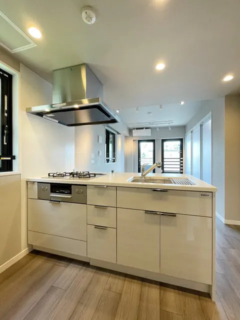 La Perla Ichigaya-Sadoharacho - Interior - ["Cabinetry", "Countertop", "Building"]