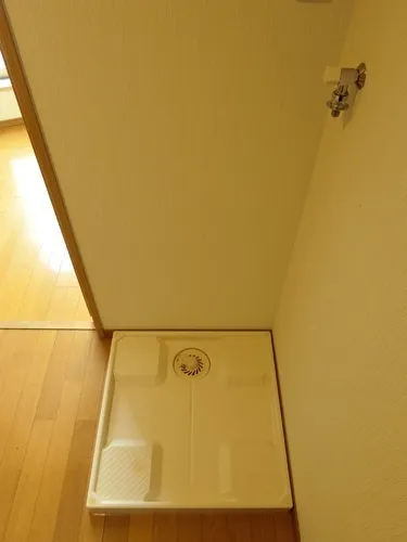 Grandeur Mejiro Nishi - Interior - ["Fixture", "Floor", "Flooring"]