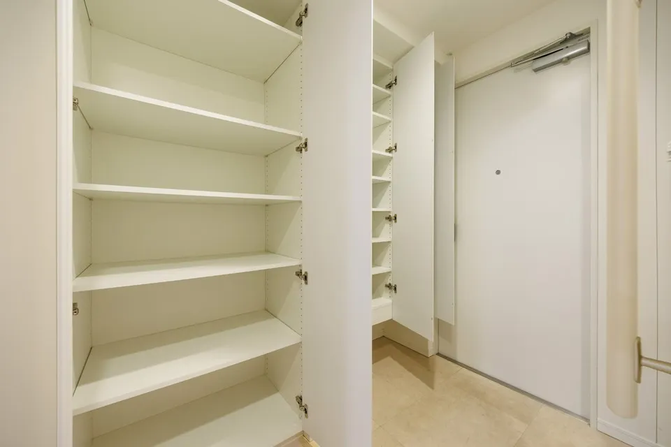 Hmlet Shinjuku Tower - Interior - ["Flooring", "Wall", "Wood"]