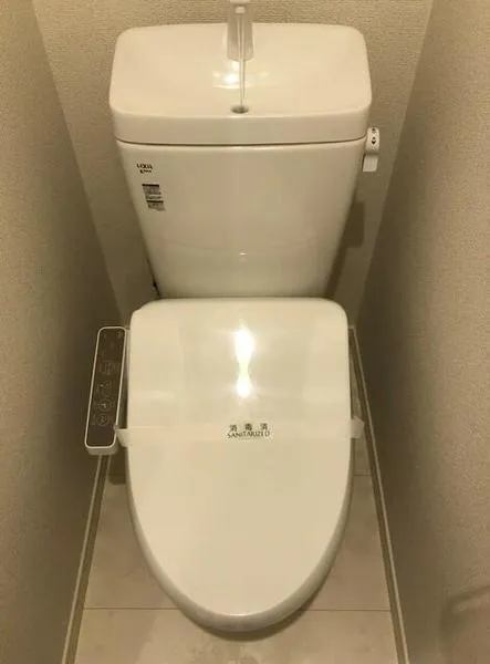 Belle Eclat Asagaya - Interior - ["Toilet seat", "Toilet", "Plumbing fixture"]