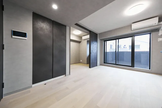 Alibio Gakugei Daigaku - Interior - ["Building", "Property", "Window"]