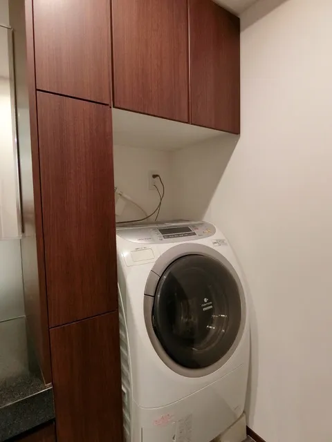 Nibancho Terrace - Interior - ["Washing machine", "Wood", "Major appliance"]