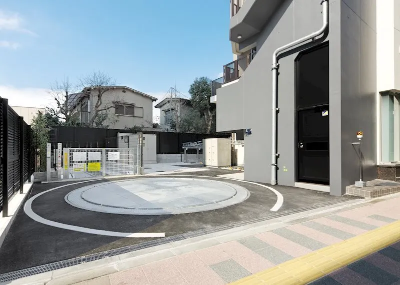Stella Maison Sangenjaya - Other - ["Composite material", "Concrete", "Gate"]