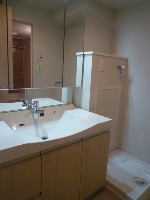 Hulic Court Snow Valley - Interior - ["Bathroom Sink", "Plumbing fixture", "Interior design"]