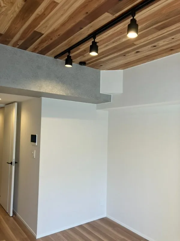 Season Flats Shin-Otsuka - Interior - ["Wall", "Ceiling", "Wood"]