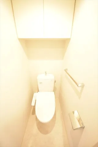 Grand Paseo Kiyosumi Shirakawa II - Interior - ["Toilet seat", "Flooring", "Toilet"]