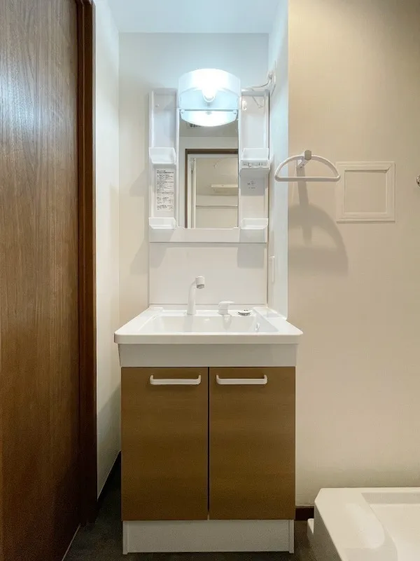 Mihas Sangenjaya IV - Interior - ["Bathroom Sink", "Interior design", "Plumbing fixture"]