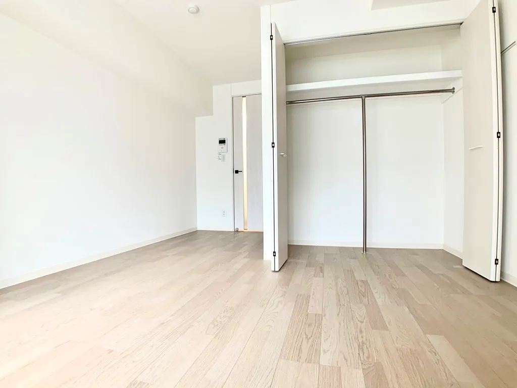 Primal Tsukishima - Interior - ["Flooring", "Floor", "Wood flooring"]