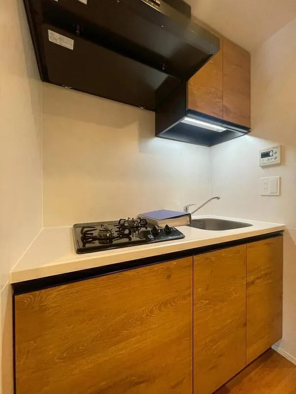 Wellis Urban Suitengumae - Interior - ["Wood", "Kitchen", "Major appliance"]