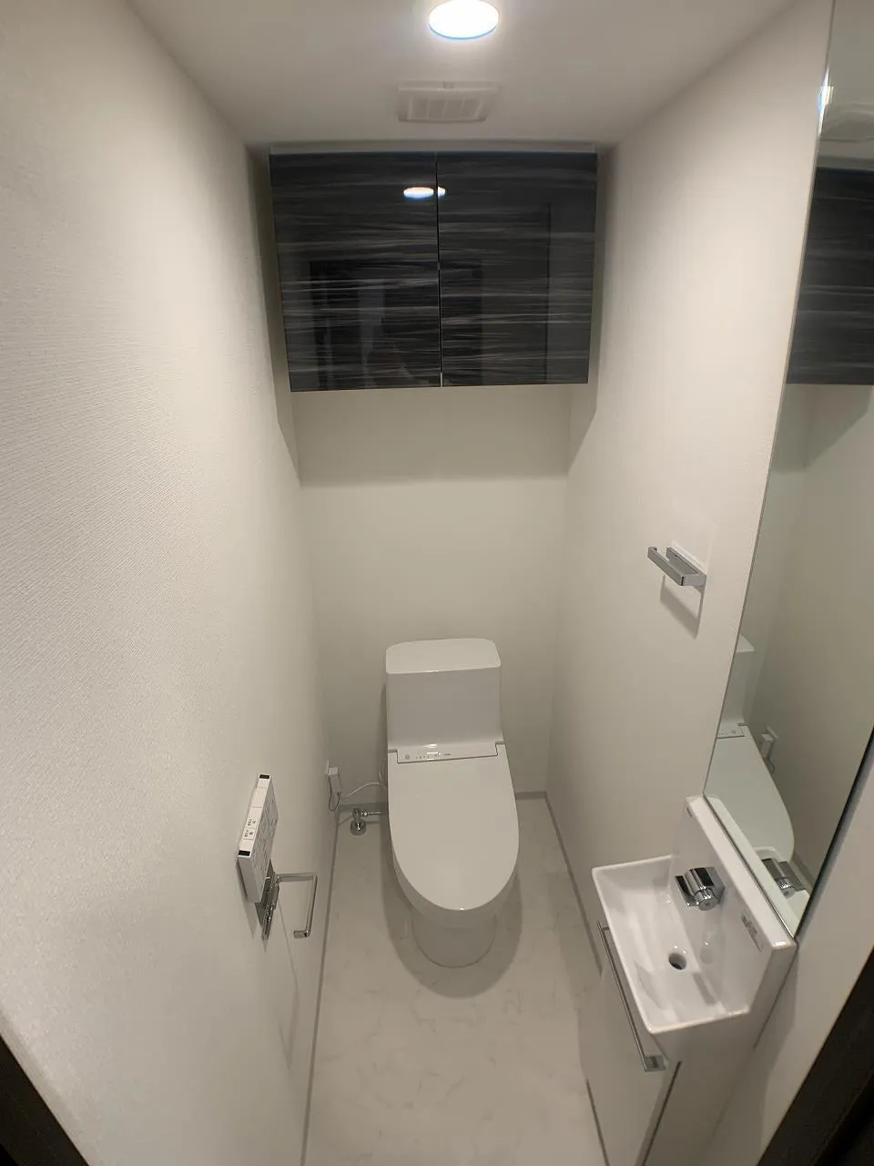 Gran Casa Ryogoku Verde - Interior - ["Automotive design", "Interior design", "Floor"]