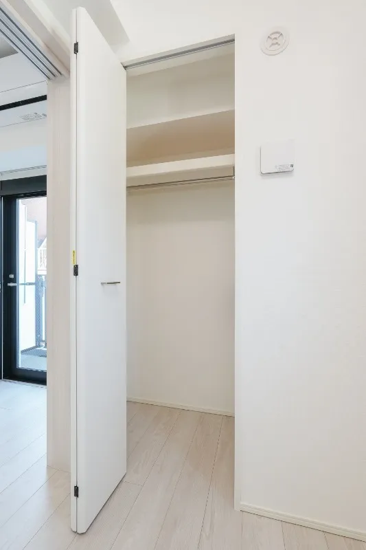 Due Nippori III - Interior - ["Wood", "Flooring", "Floor"]