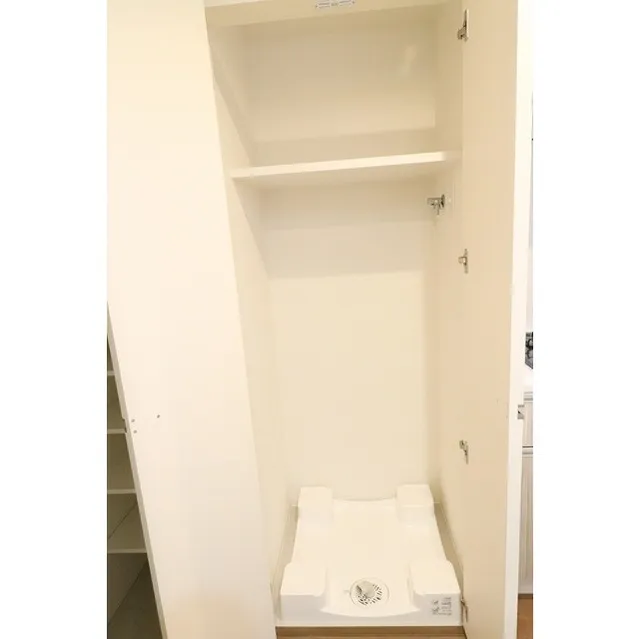 Comforia Sakura Josui - Interior - ["Property", "Shelf", "Room"]