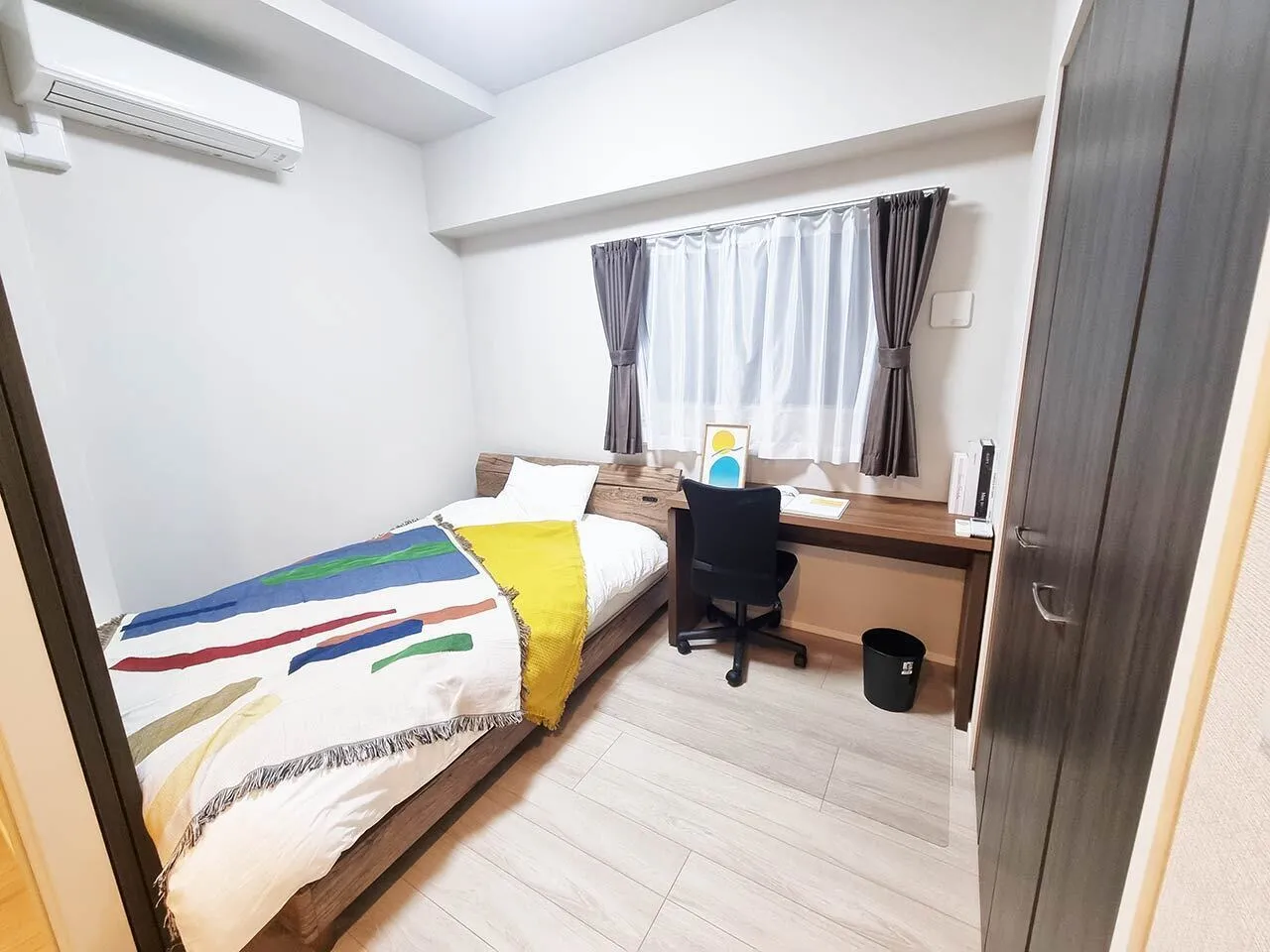 Mynavi STAY Nihonbashi Parkside - Interior - ["Furniture", "Flooring", "Floor"]