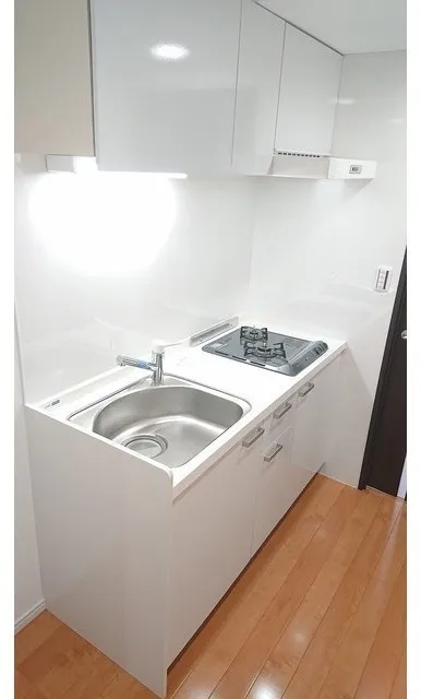 Happiness 70 - Interior - ["Plumbing fixture", "Floor", "Major appliance"]