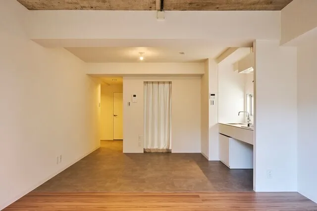 Tides Sumiyoshi - Interior - ["Flooring", "Floor", "Wall"]