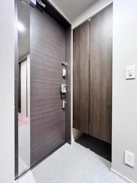 Brillia Ist Oimachi - Interior - ["Flooring", "Wood", "Interior design"]