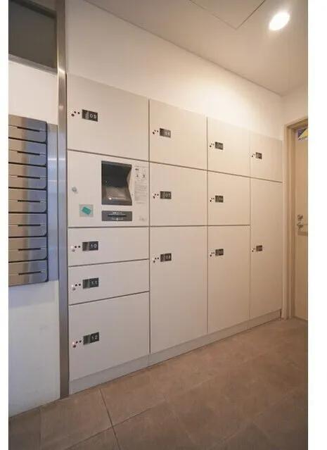 Garden Meguro Minami - Exterior - ["Locker", "Plywood", "Cabinetry"]
