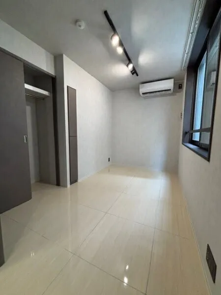 EXAM AKASAKA - Interior - ["Flooring", "Floor", "Ceiling"]