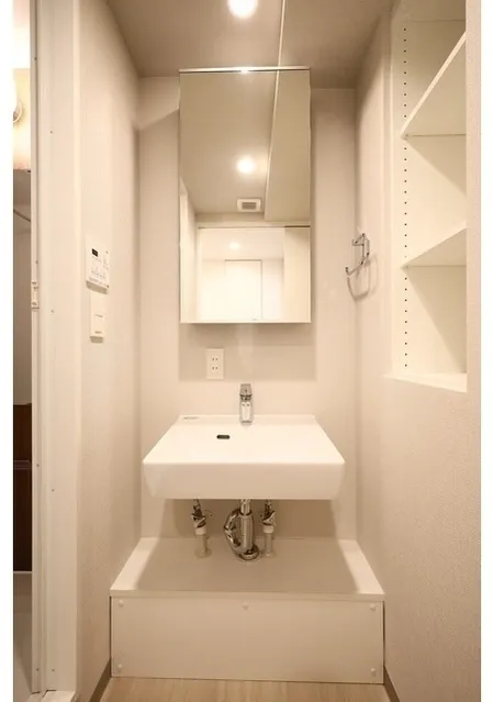 La Class Nakano Minamidai - Interior - ["Flooring", "Floor", "Interior design"]