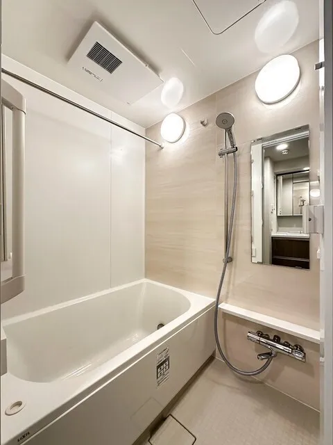 Brookside Residence Kiba - Interior - ["Plumbing fixture", "Flooring", "Bathroom"]
