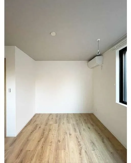 Mihas Ogikubo III - Interior - ["Flooring", "Wall", "Floor"]