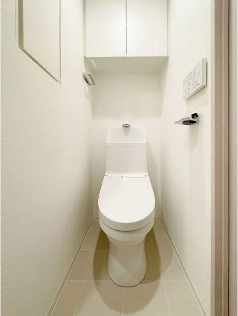 Belle Face Sangenjaya - Interior - ["Toilet seat", "Toilet", "Fixture"]