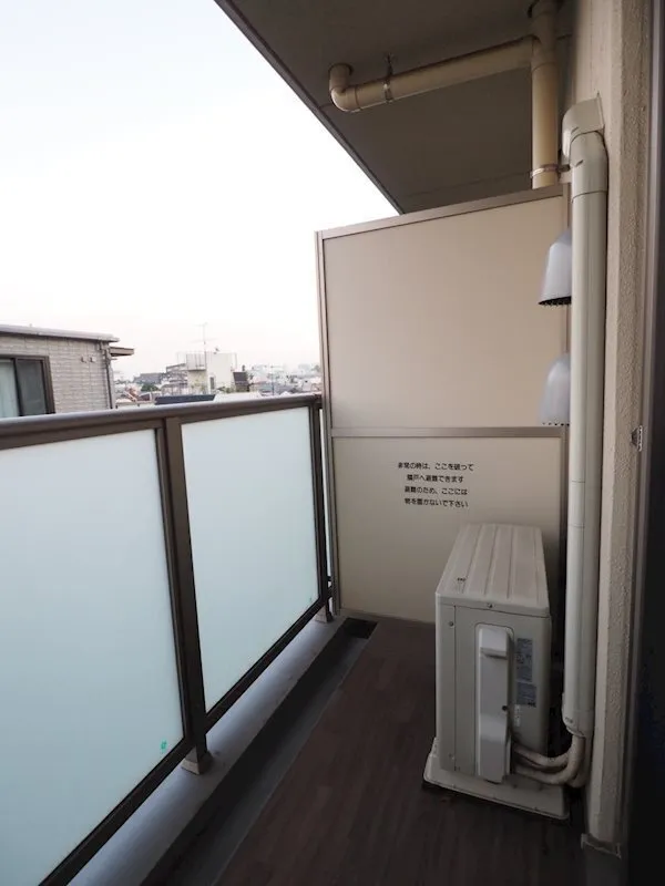 RESIDIA Sendagi - Interior - ["Floor", "Flooring", "Apartment"]