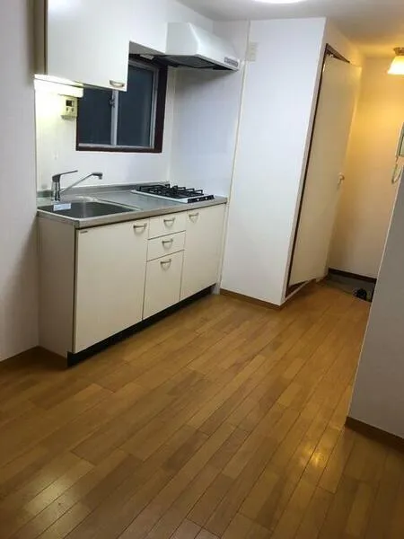 Jeunesse Magome - Interior - ["Apartment", "Floor", "Sink"]