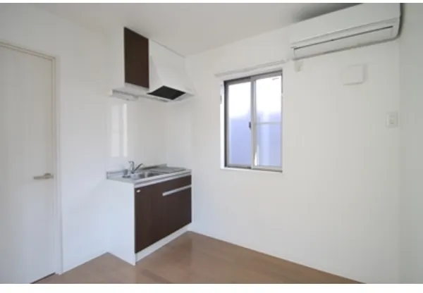 Mayspring Nagasaki - Interior - ["Apartment", "Daylighting", "Plumbing fixture"]