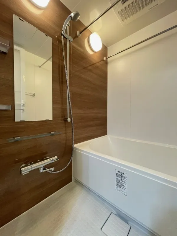 RESIDIA Sendagi - Interior - ["Flooring", "Floor", "Plumbing fixture"]