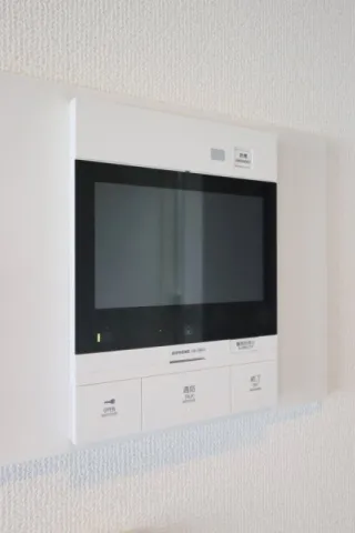 Cynthia Sangenjaya Residence Cafe - Interior - ["Electronic device", "Technology", "Machine"]