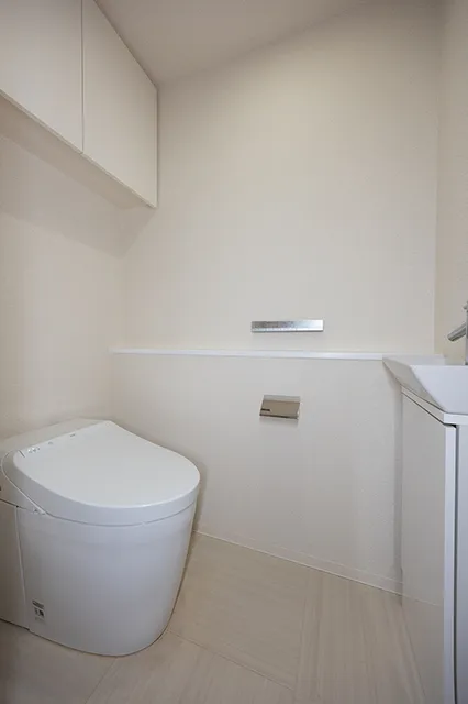 IBIS Ichigaya - Interior - ["Flooring", "Plumbing fixture", "Floor"]