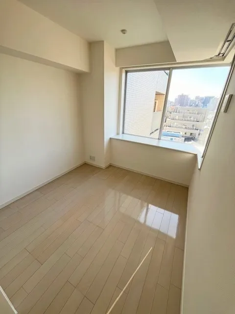 Residia Tower Kamiikebukuro (Tower Building) - Interior - ["Flooring", "Floor", "Wood"]