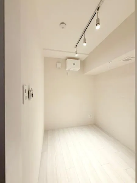 ALERO Shin Nakano II - Interior - ["Flooring", "Wall", "Floor"]