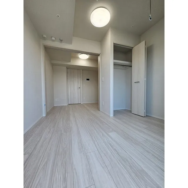 Comforia Liv Nishi-Kamata - Interior - ["Fixture", "Building", "Wood"]