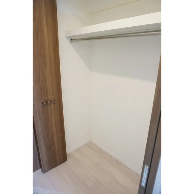 Shell Shinagawa Togoshi - Interior - ["Brown", "Wood", "Fixture"]