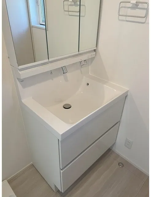 Casetta Sud - Interior - ["Plumbing fixture", "Bathroom Sink", "Plumbing"]