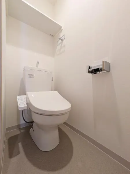City Forest Morishita - Interior - ["Toilet seat", "Plumbing fixture", "Bathroom"]