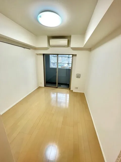 Residia Toranomon - Interior - ["Building", "Fixture", "Wood"]