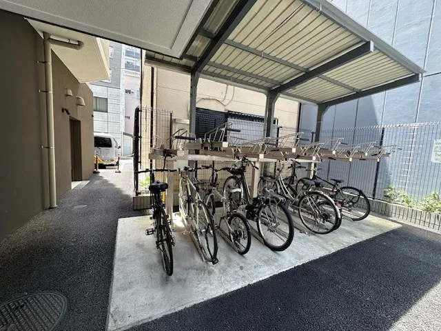 PROUD FLAT Asakusa Bridge II - Other - ["Bicycle", "Bicycle frame", "Bicycle wheel"]
