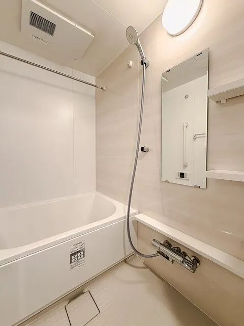 Brookside Residence Kiba - Interior - ["Flooring", "Floor", "Plumbing fixture"]
