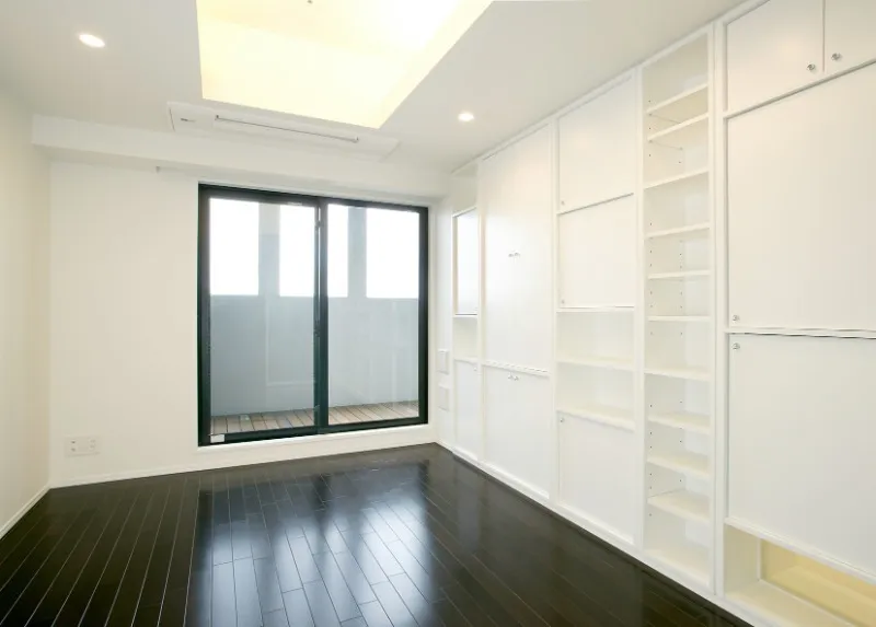 Primal Shinjuku Wakamatsucho - Interior - ["Building", "Window", "Fixture"]