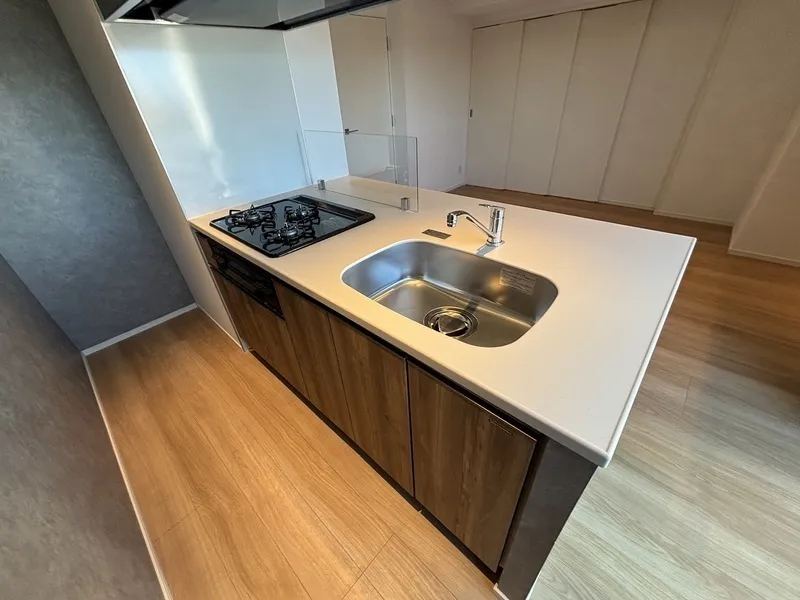 Log Iriya - Interior - ["Floor", "Flooring", "Wood flooring"]