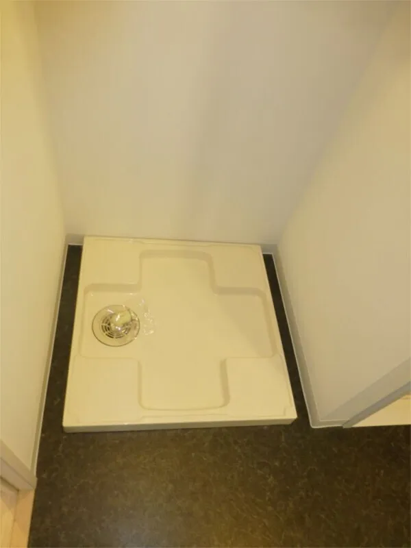 Residia Machiya - Interior - ["Tile Flooring", "Tile"]