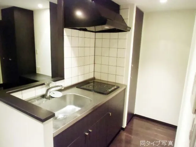Comforia Kitasando - Interior - ["Sink", "Cabinetry", "Tap"]
